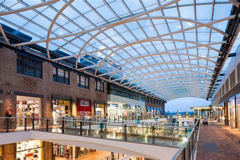 sydney outlet shopping mall.